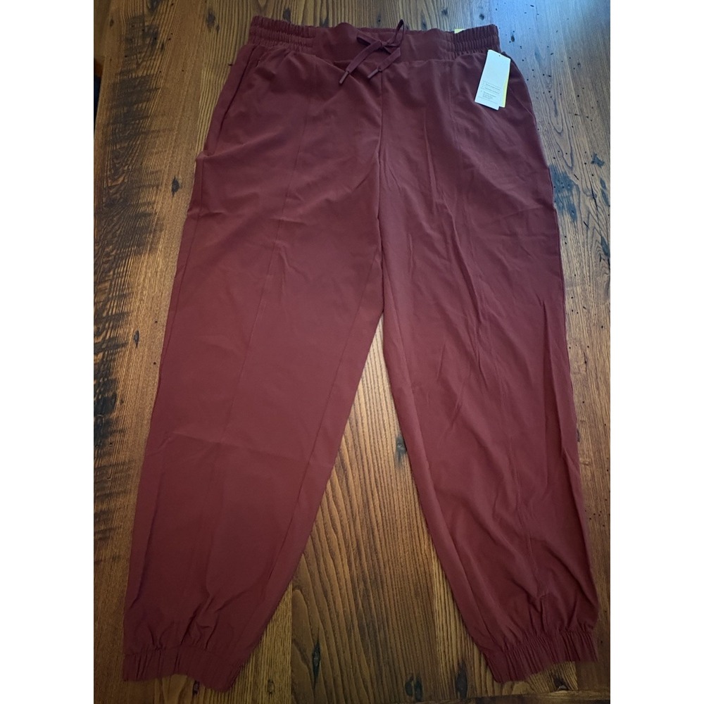 All In Motion Women's Active Light Mid-Rise Jogger Maroon  Size Large NWT